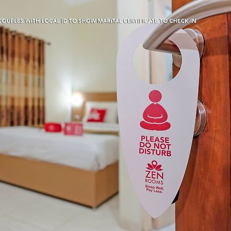 Zen Rooms Near Stasiun Kota Baru Μαλάνγκ Εξωτερικό φωτογραφία